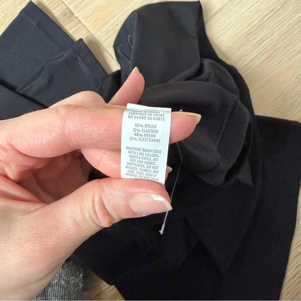 OFFLINE By Aerie High Waisted Crossover Black Super Flare Legging Sz S *X14 - Picture 6 of 6